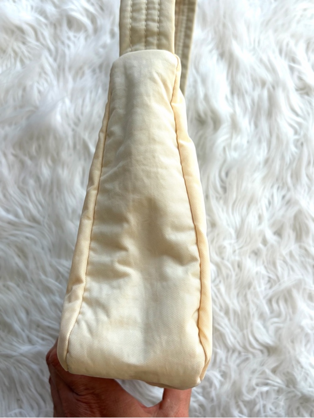 BAGGU Mini Nylon Shoulder Hobo Bag Ivory - Picture 7 of 16
